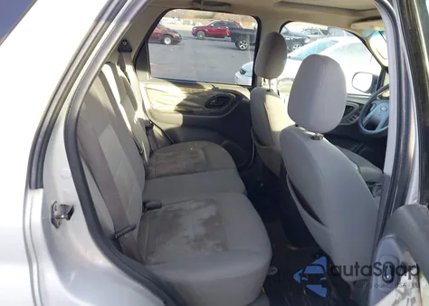 2005 Ford Escape Xlt из США, поврежденный, VIN 1FMYU93195KC22155